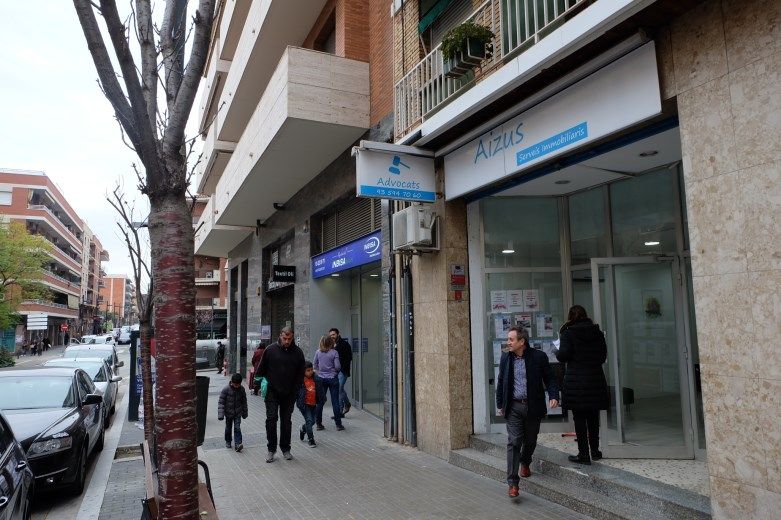 Aizus Inmobiliaria en Ripollet, Barcelona, venta de pisos,casas,alquiler,asesoramiento jurídico e hipotecas baratas